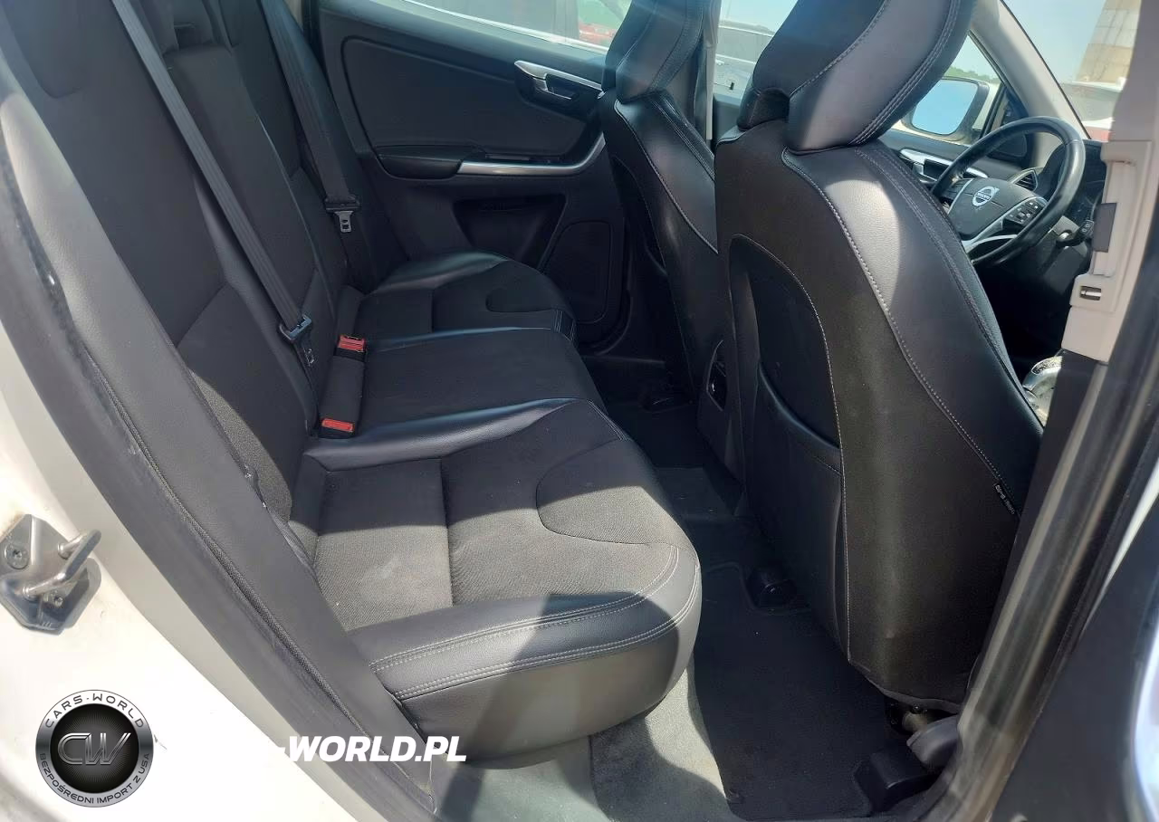 2016 Volvo Xc60 T5 VIN:YV440MDJ0G2813619 - 11