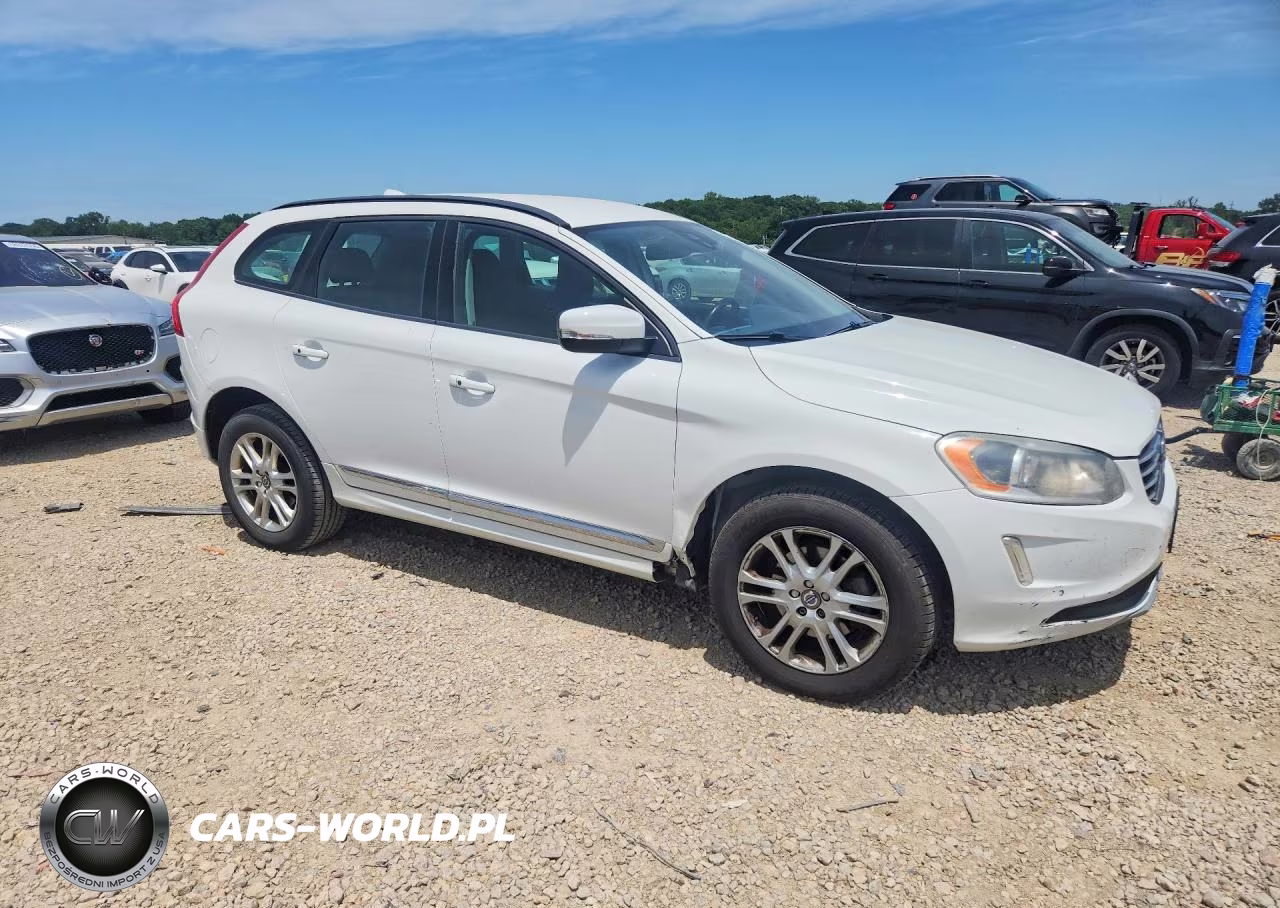 2016 Volvo Xc60 T5 VIN:YV440MDJ0G2813619 - 4