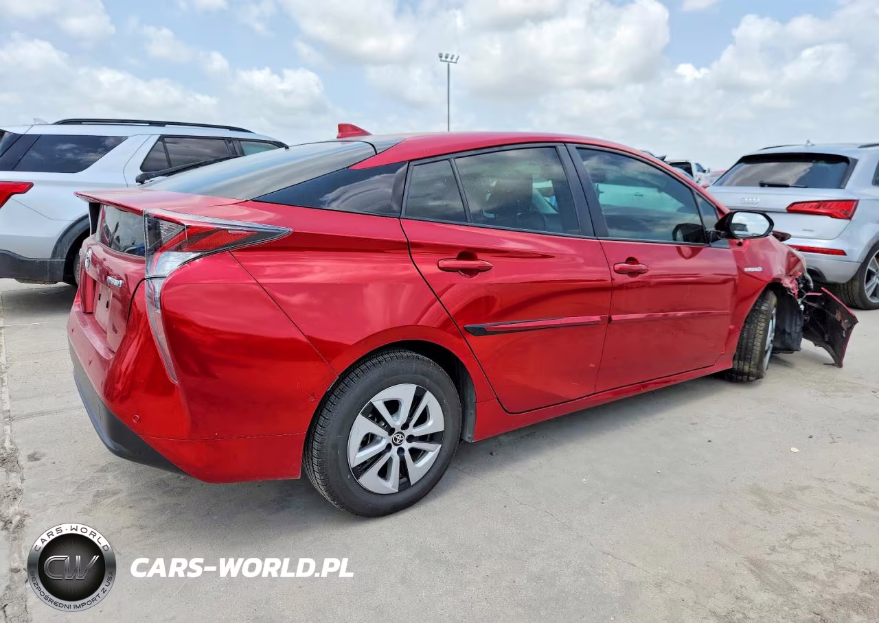 2017 Toyota Prius Four VIN:JTDKARFUXH3538056 - 3