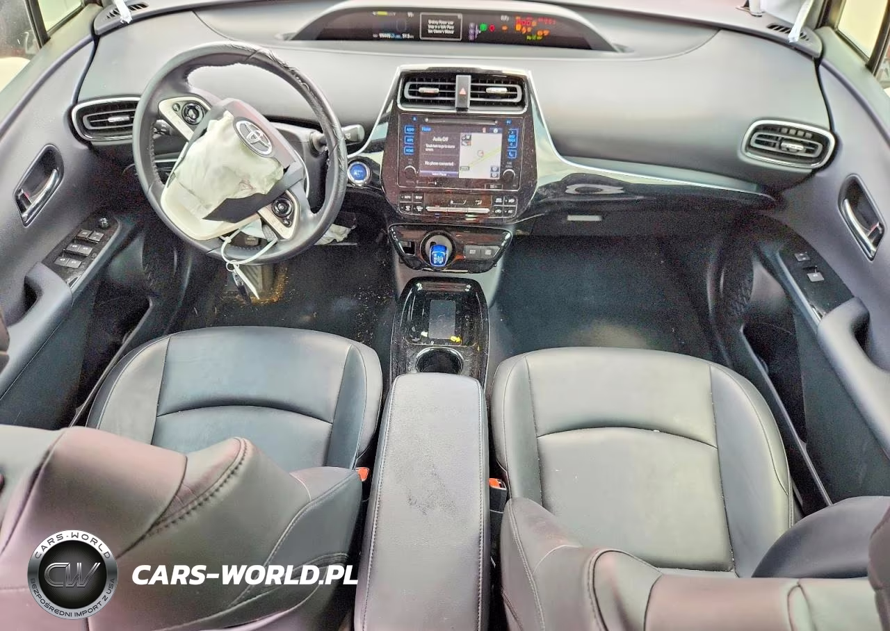 2017 Toyota Prius Four VIN:JTDKARFUXH3538056 - 8