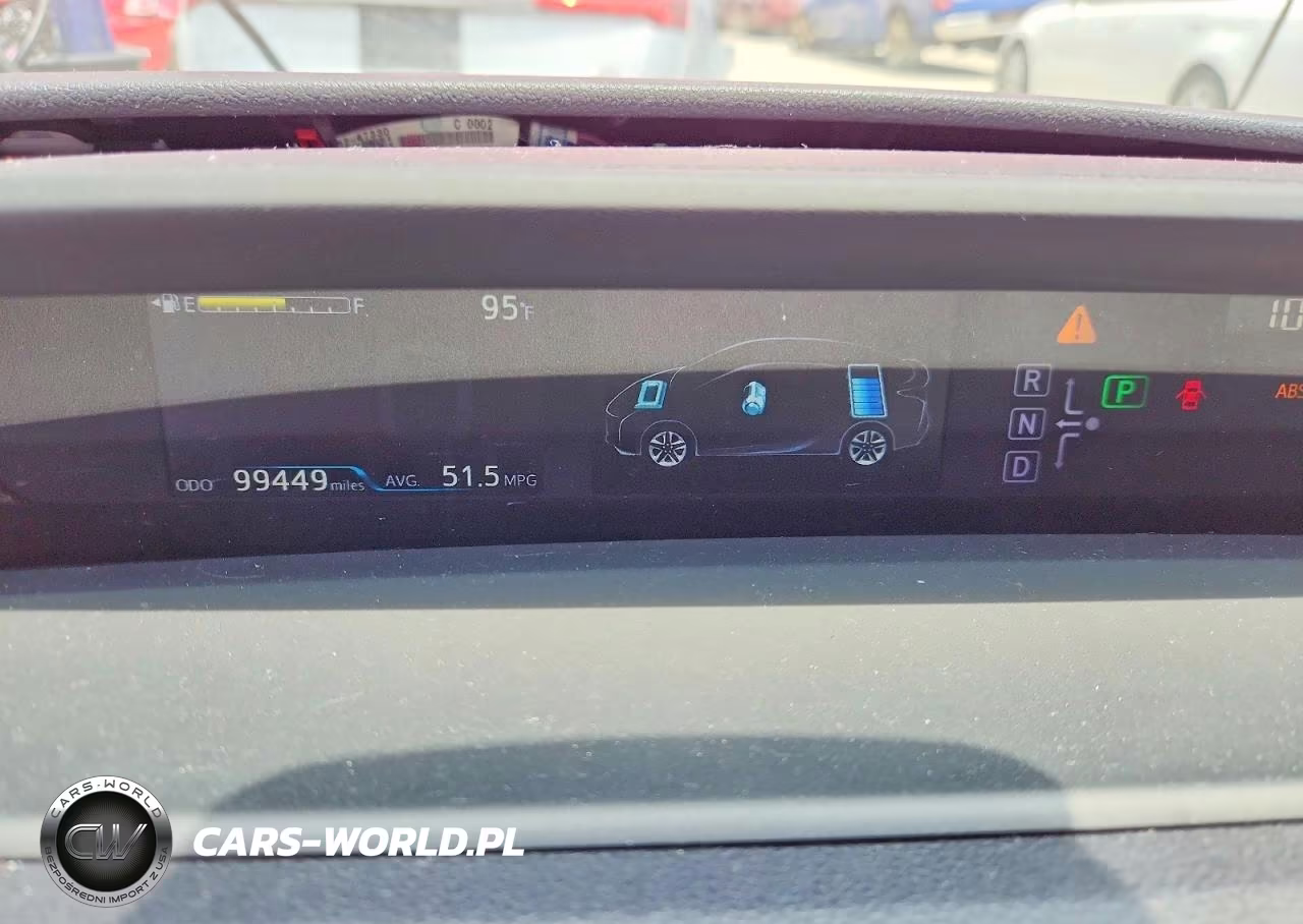 2017 Toyota Prius Four VIN:JTDKARFUXH3538056 - 9