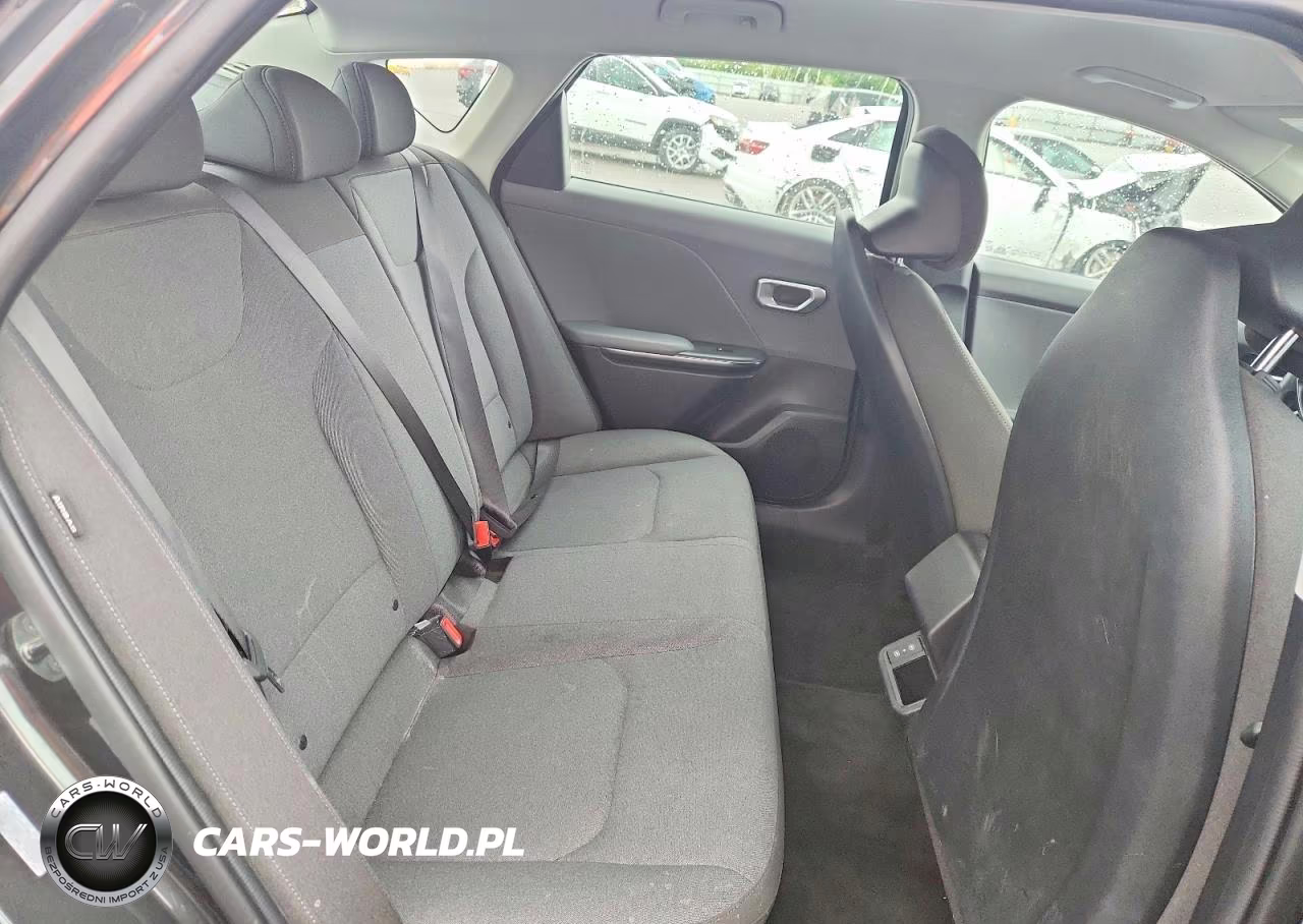 2025 Kia K4 Lxs VIN:3KPFT4DEXSE059050 - 10