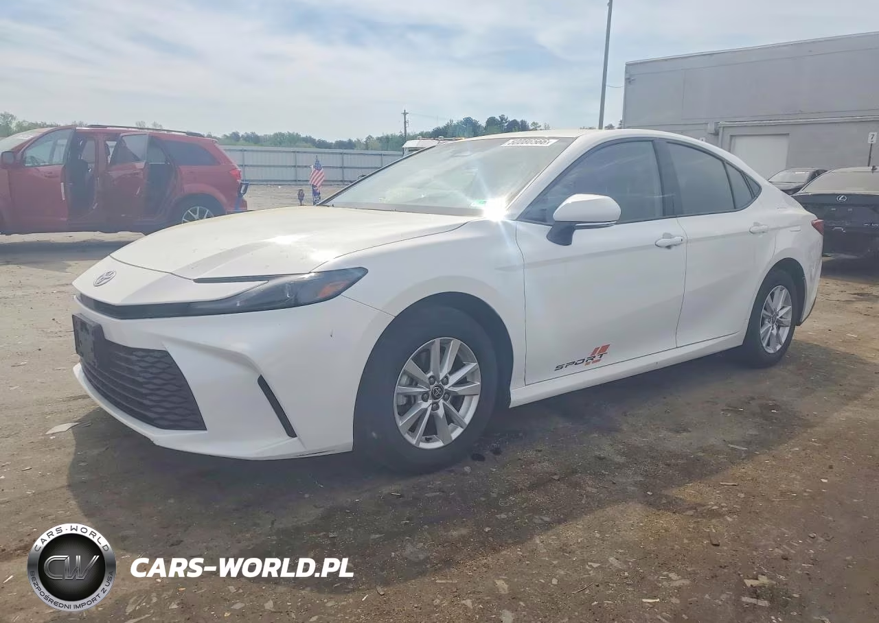 2025 Toyota Camry Le – zdjęcie 1 z 12