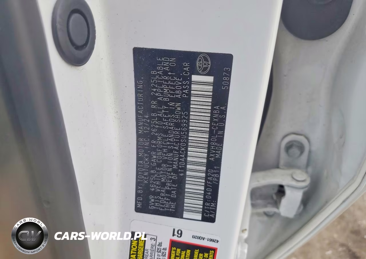 2025 Toyota Camry Le VIN:4T1DAACK0SU569925 - 12