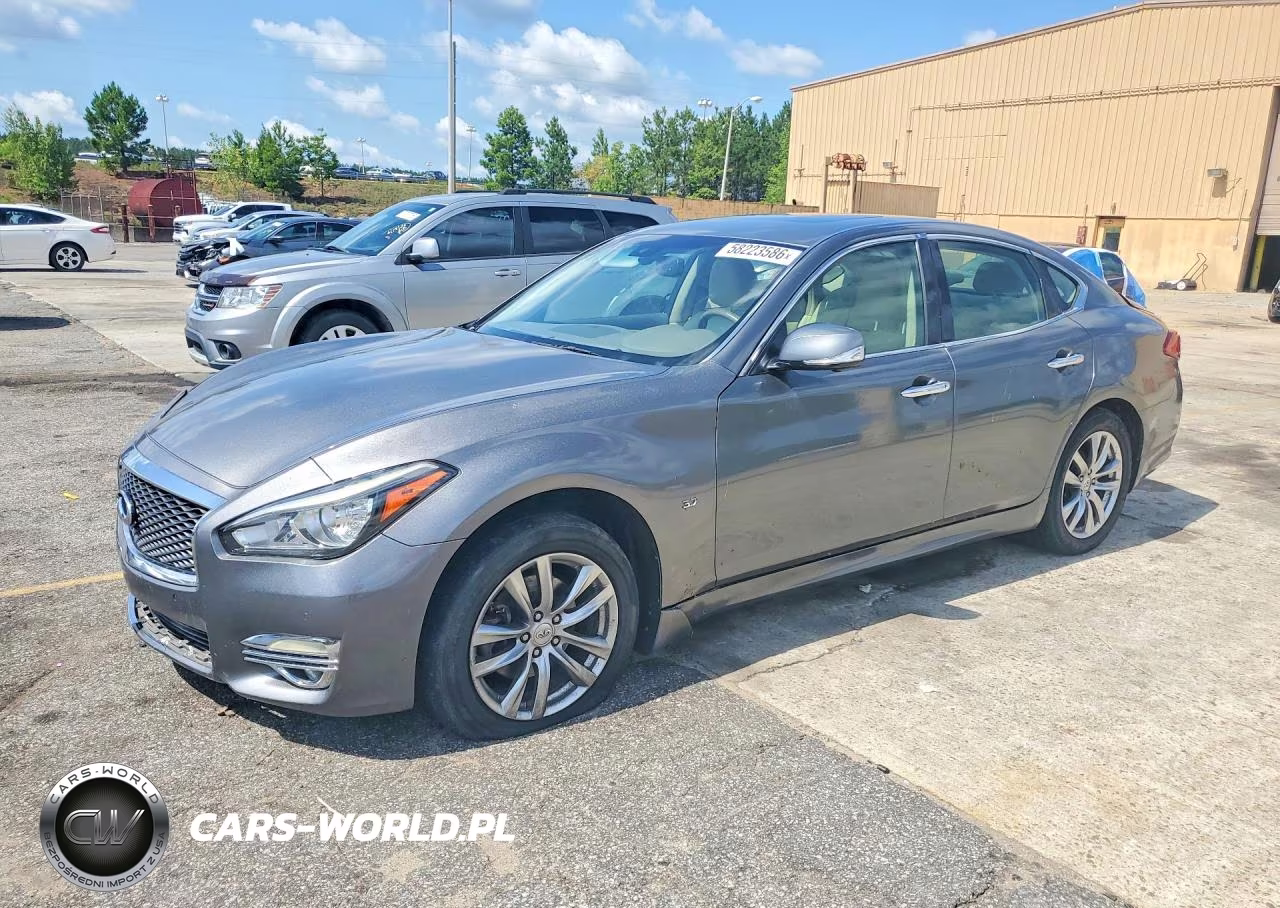 2015 Infiniti Q70 3.7