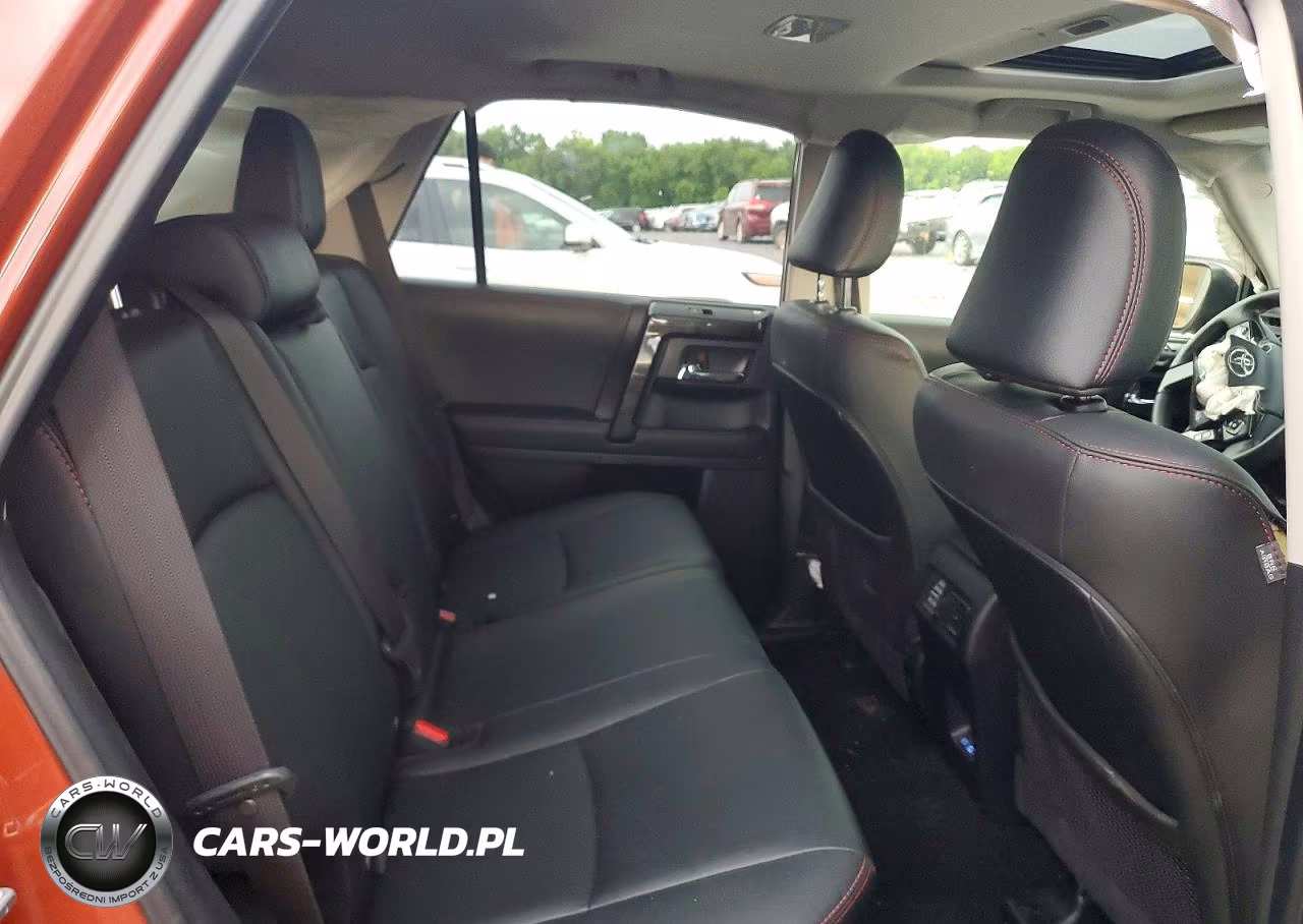 2024 Toyota 4Runner VIN:JTELU5JR4R6266574 - 10