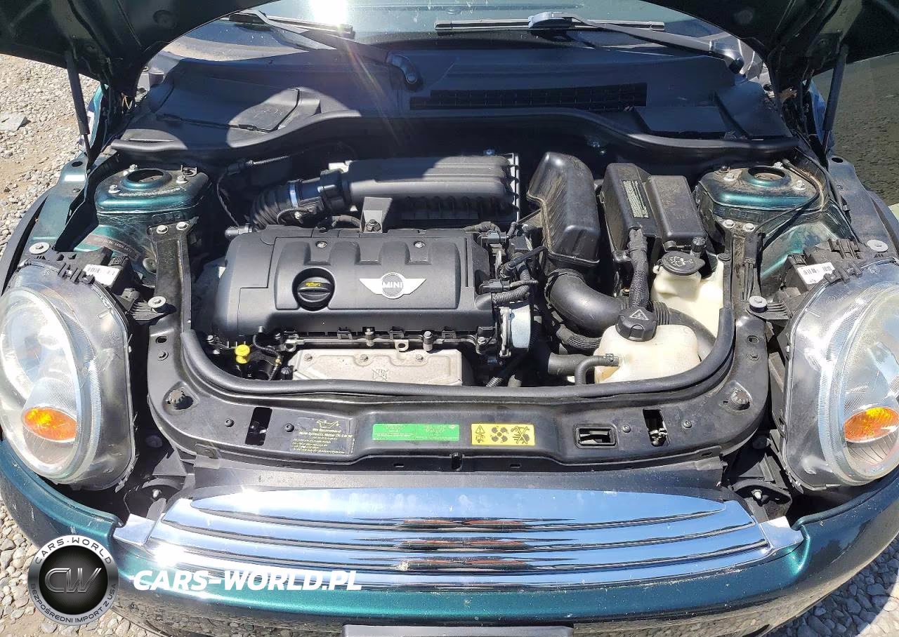 2010 Mini Cooper VIN:WMWMF3C50ATZ25237 - 12
