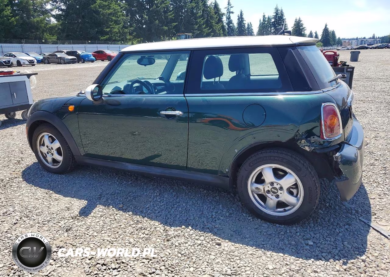 2010 Mini Cooper VIN:WMWMF3C50ATZ25237 - 2