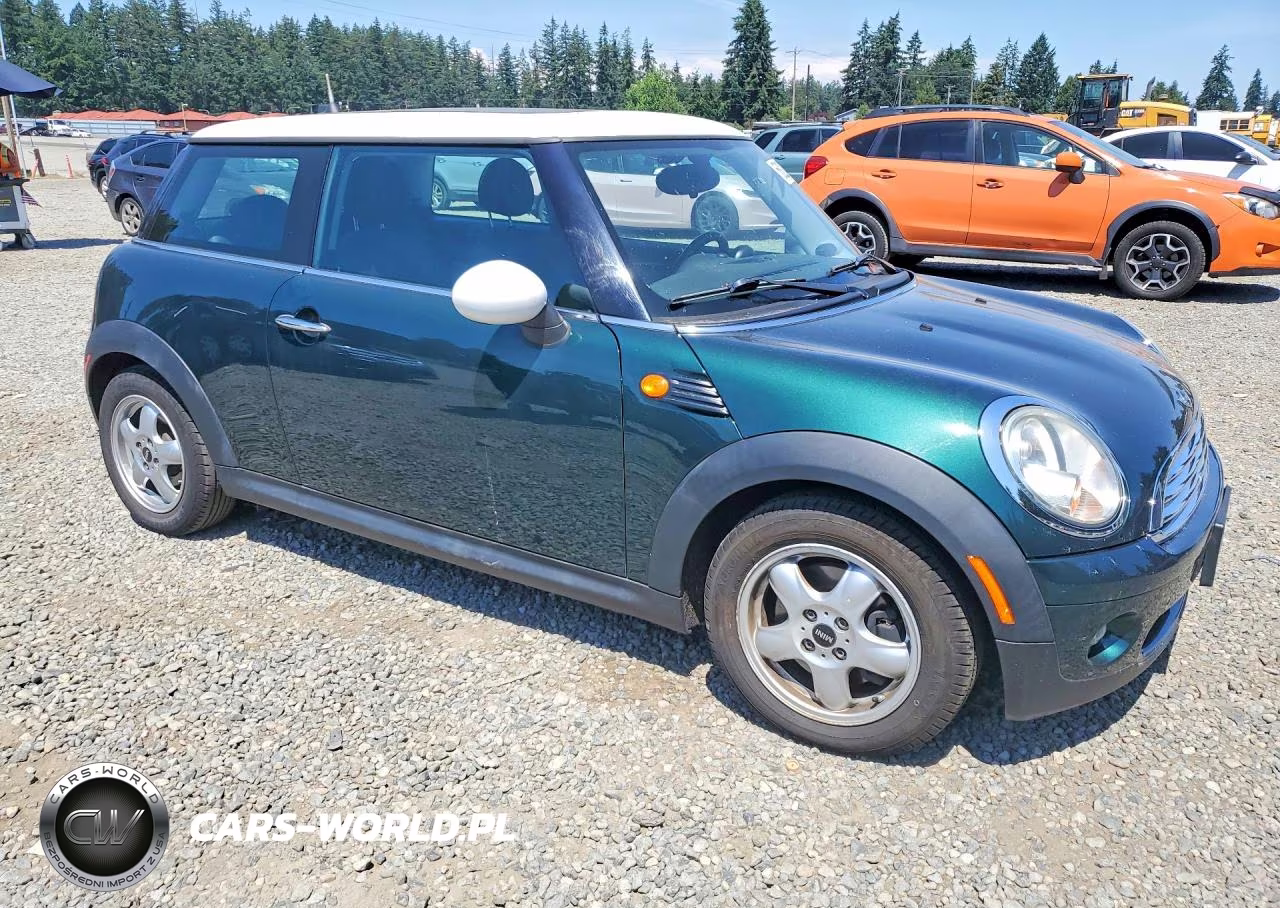 2010 Mini Cooper VIN:WMWMF3C50ATZ25237 - 4