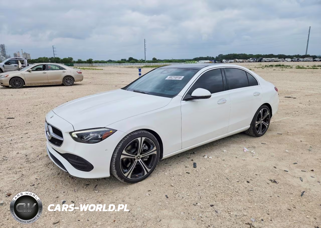 2022 Mercedes-Benz C 300 – zdjęcie 1 z 12