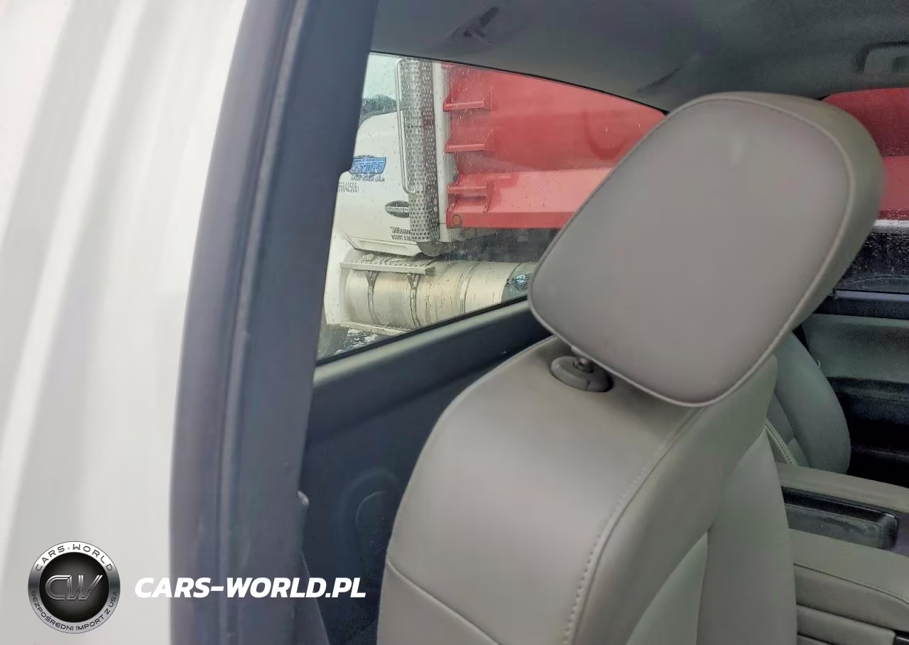 2019 Chevrolet Silverado K3500 VIN:1GB3KVCY4KF155662 - 10