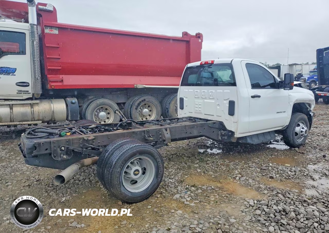 2019 Chevrolet Silverado K3500 VIN:1GB3KVCY4KF155662 - 3