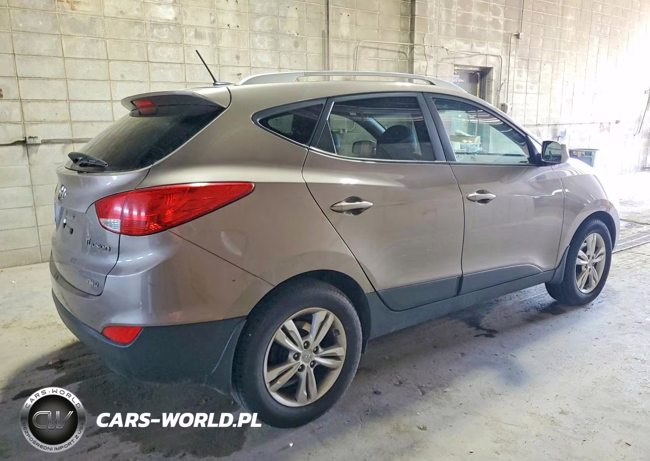 2011 Hyundai Tucson Gls VIN:KM8JUCAC8BU136449 - 3