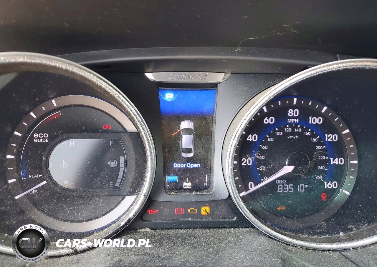 2013 Hyundai Sonata Hybrid VIN:KMHEC4A45DA051298 - 9