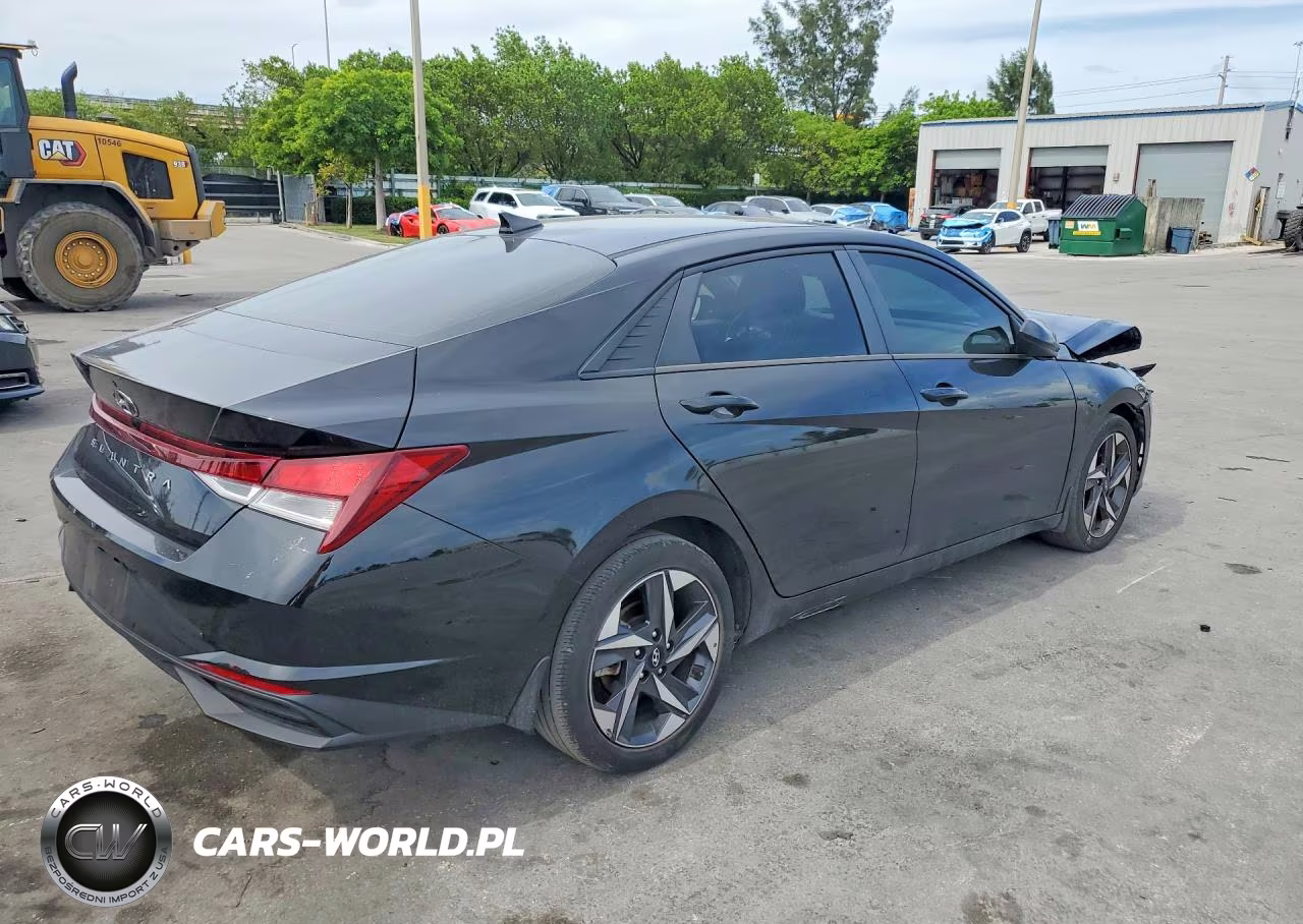 2023 Hyundai Elantra Sel VIN:5NPLS4AG7PH116626 - 3