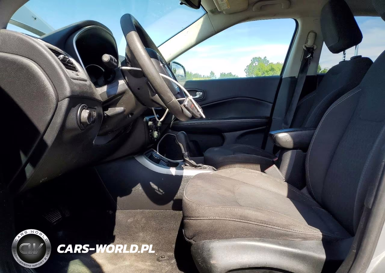 2019 Jeep Compass Sport VIN:3C4NJDAB0KT750305 - 7