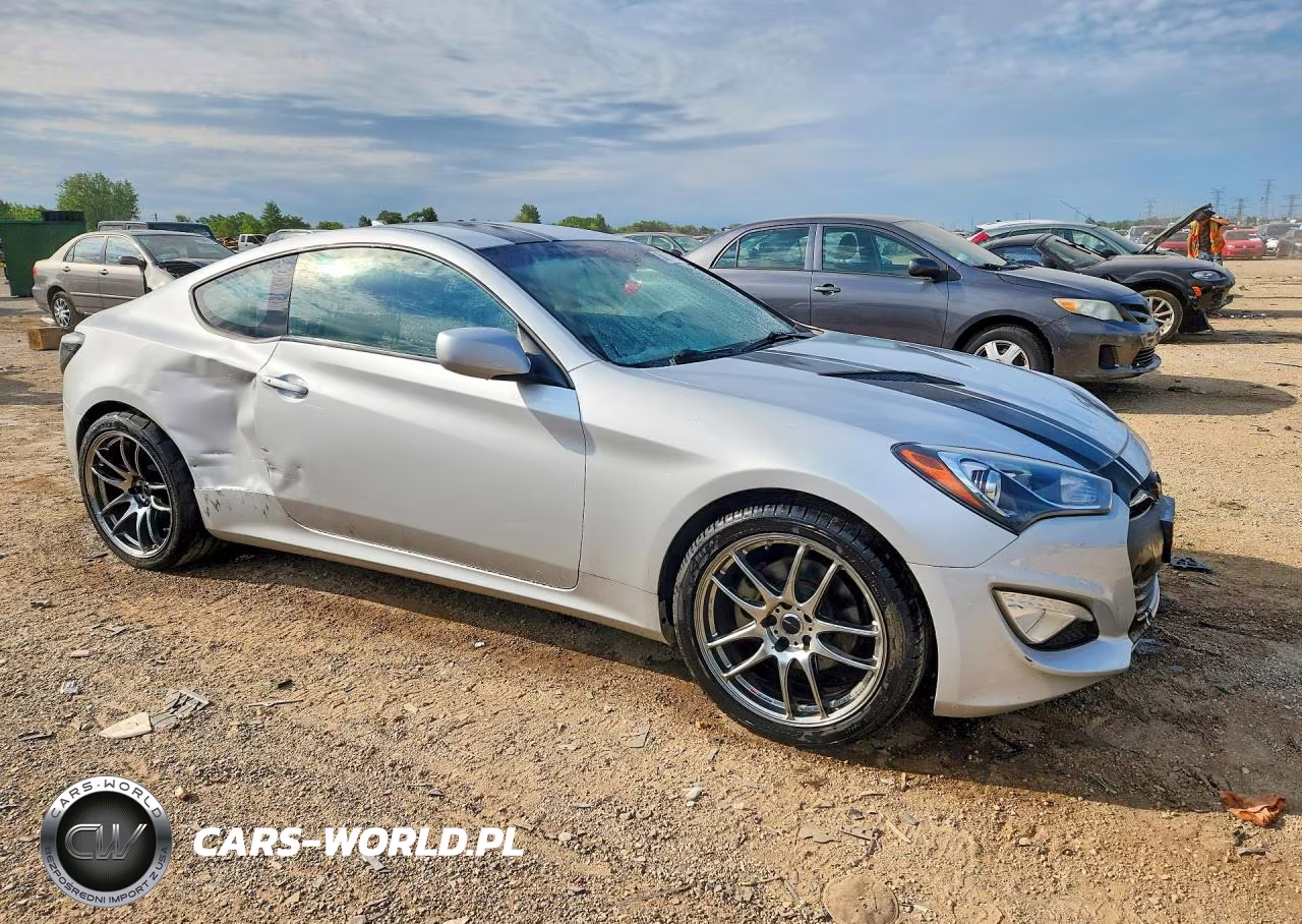 2014 Hyundai Genesis Coupe 2.0T VIN:KMHHT6KD1EU116557 - 4