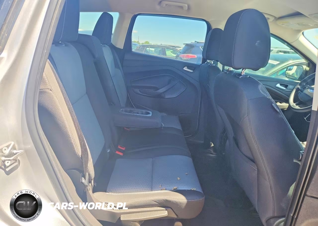 2017 Ford Escape Se VIN:1FMCU9GDXHUE05183 - 10