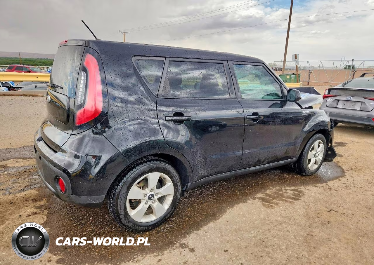 2018 Kia Soul Base VIN:KNDJN2A25J7596944 - 3