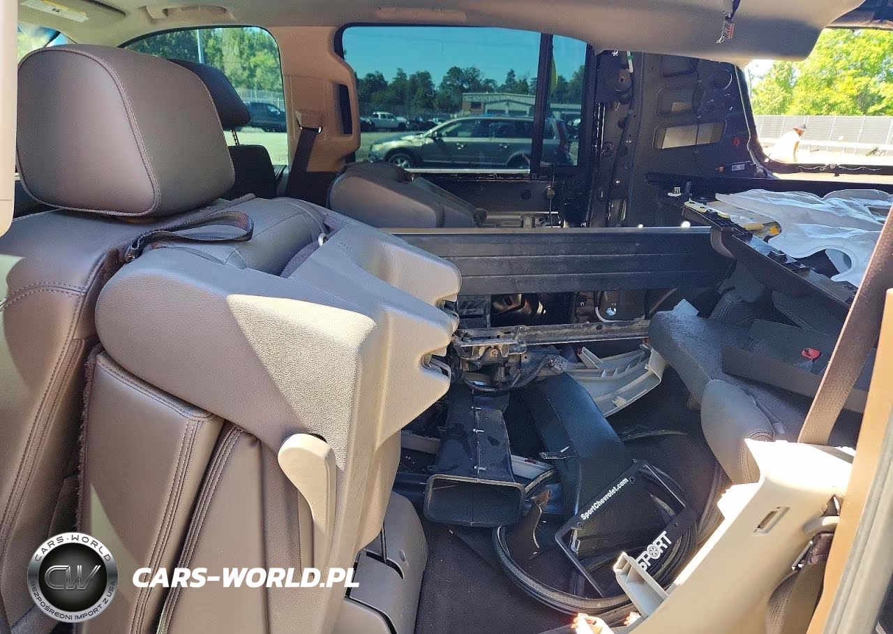 2019 GMC Yukon Xl Denali VIN:1GKS2HKJ4KR196132 - 11