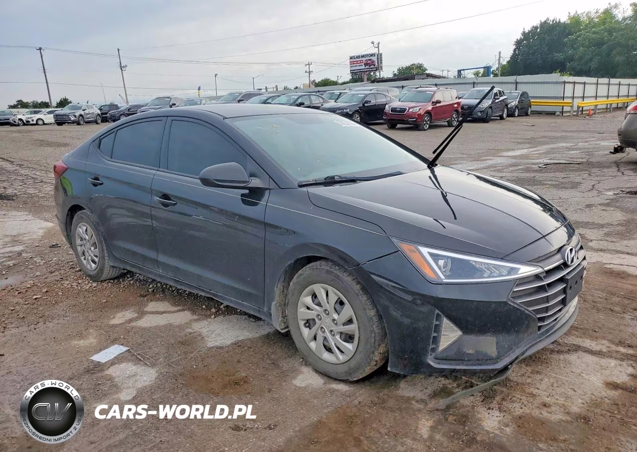 2019 Hyundai Elantra Se VIN:5NPD74LFXKH474600 - 4