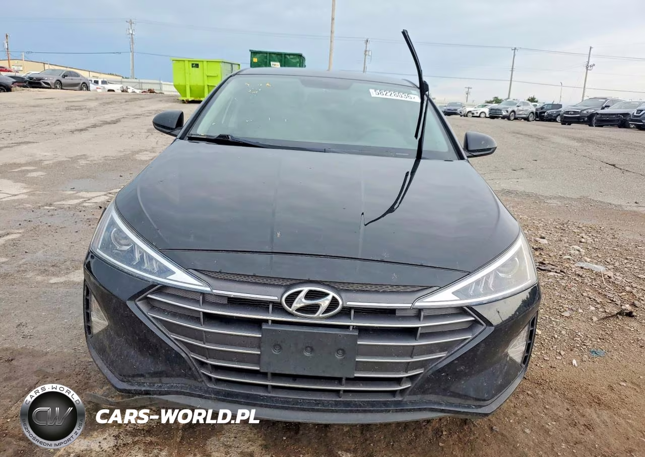 2019 Hyundai Elantra Se VIN:5NPD74LFXKH474600 - 5
