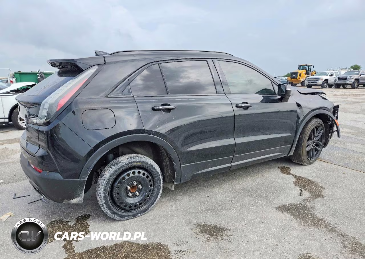 2019 Cadillac Xt4 Sport VIN:1GYFZER46KF101590 - 3