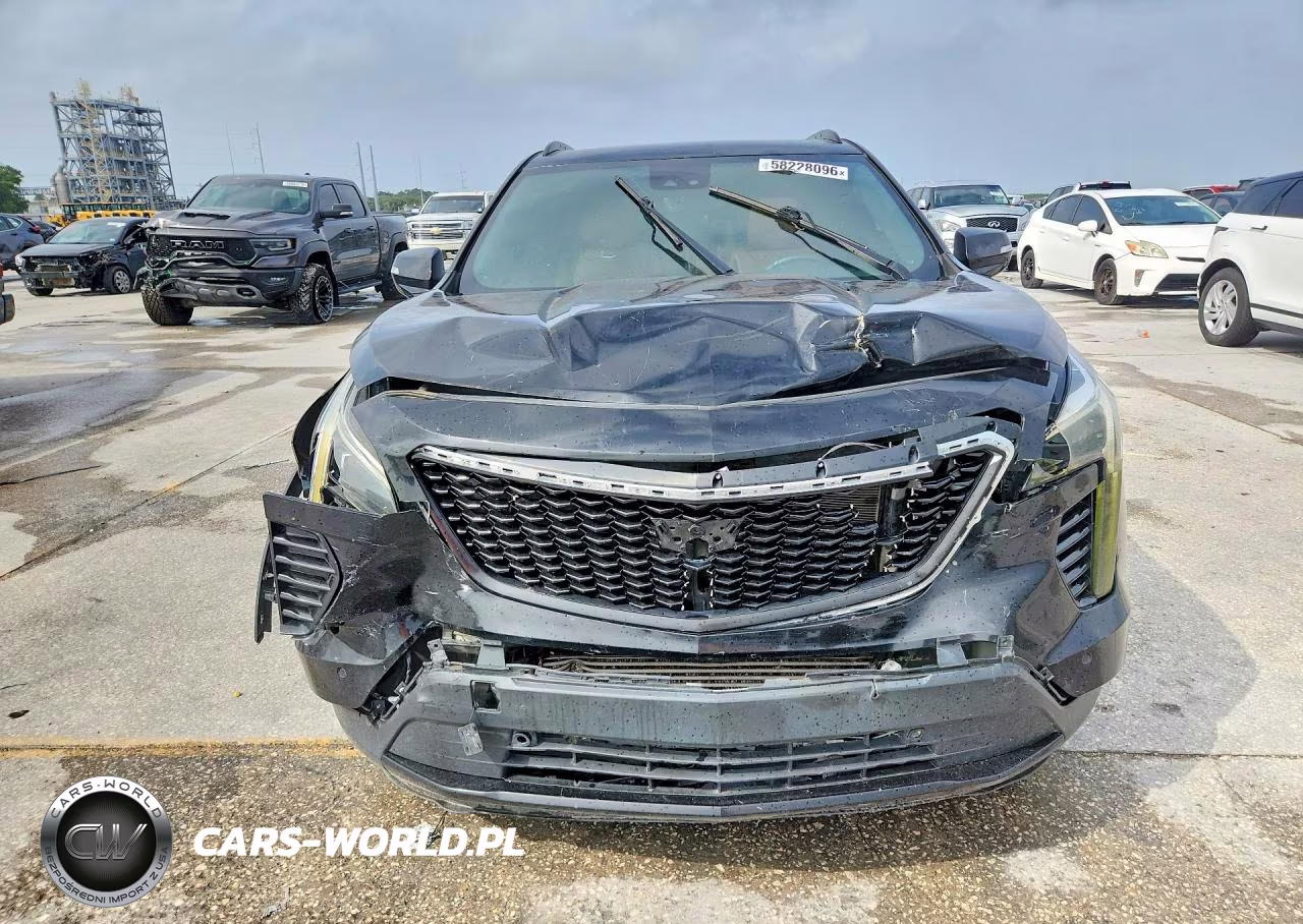 2019 Cadillac Xt4 Sport VIN:1GYFZER46KF101590 - 5