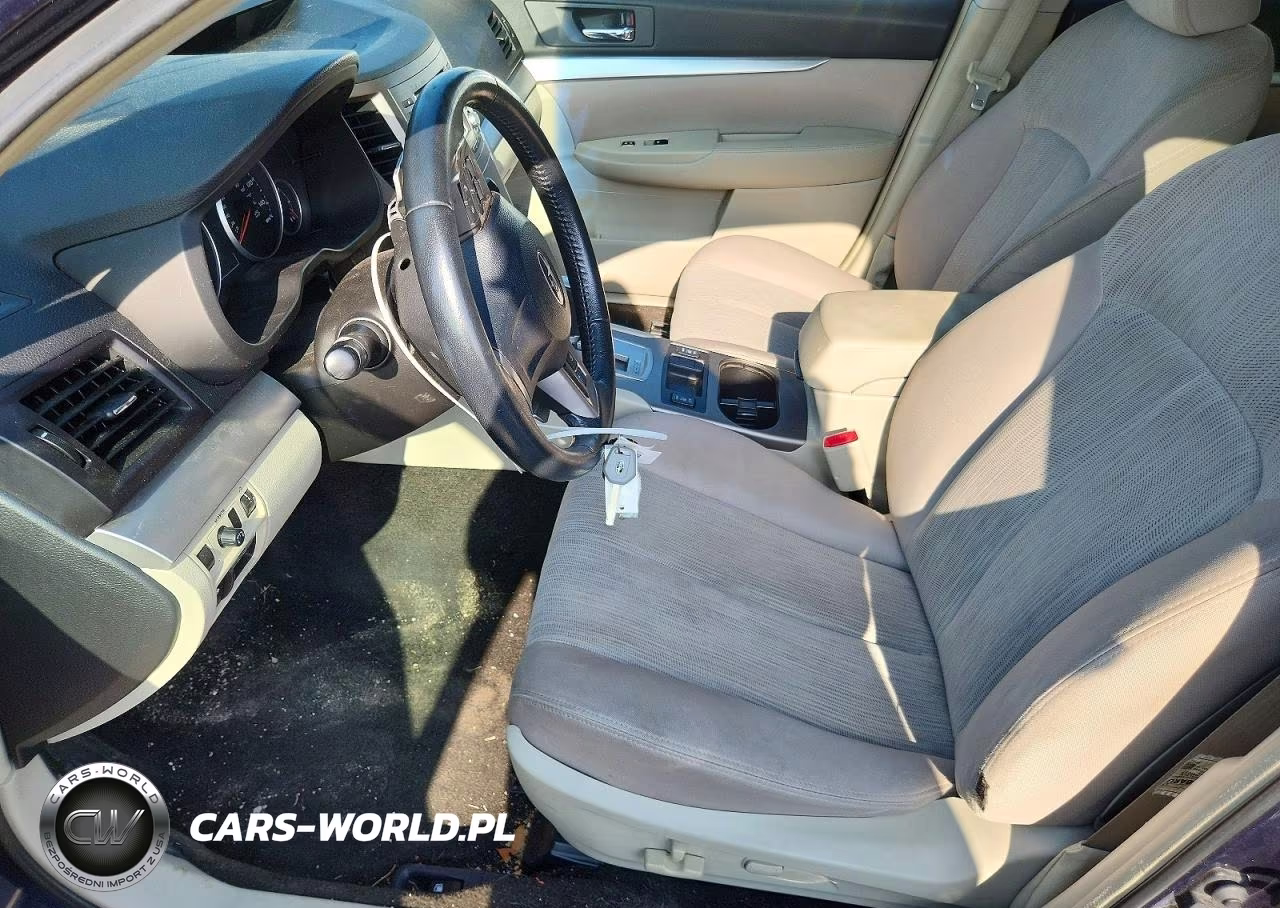 2014 Subaru Outback 2.5I Premium VIN:4S4BRBCC0E3225469 - 7