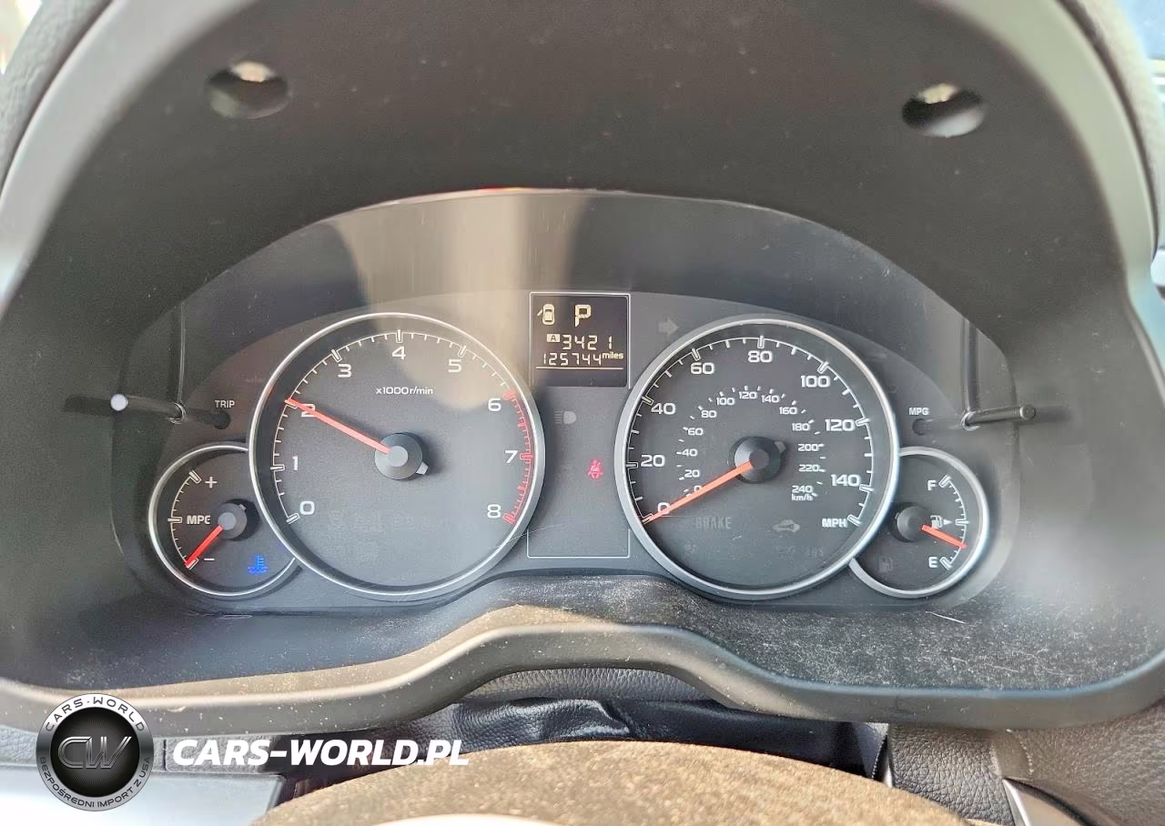 2014 Subaru Outback 2.5I Premium VIN:4S4BRBCC0E3225469 - 9