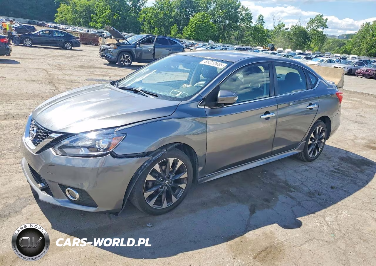 2016 Nissan Sentra Sr – zdjęcie 1 z 12