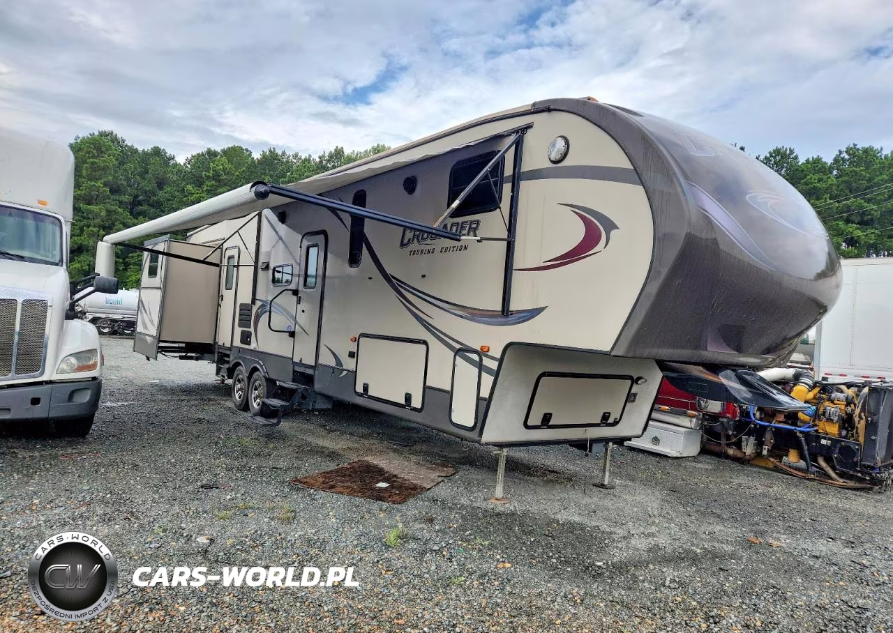 2015 Prime Time Crusader 360