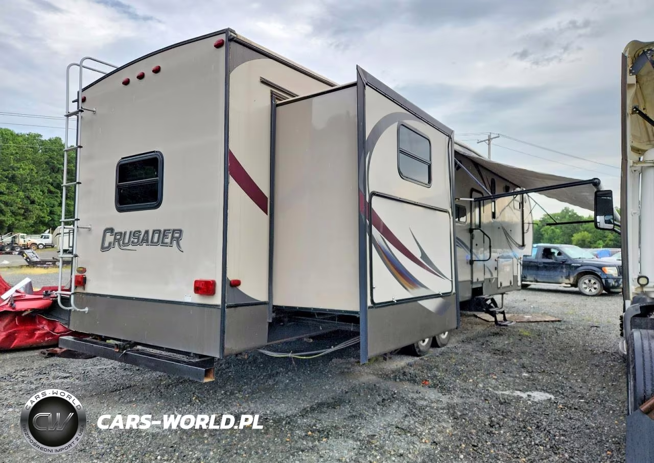2015 Prime Time Crusader 360 VIN:5ZT3CS1B5FG116826 - 4