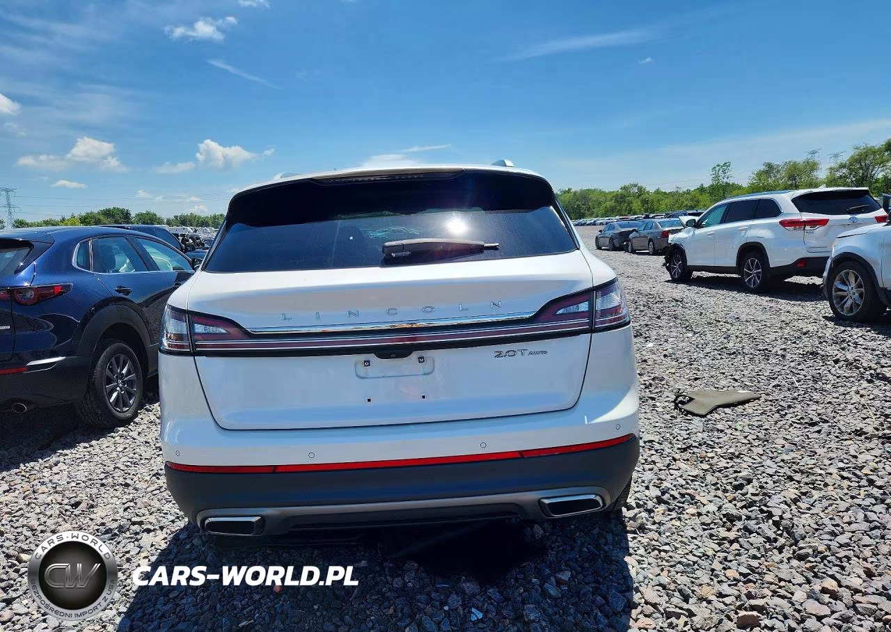 2019 Lincoln Nautilus Reserve VIN:2LMPJ8L92KBL25447 - 6