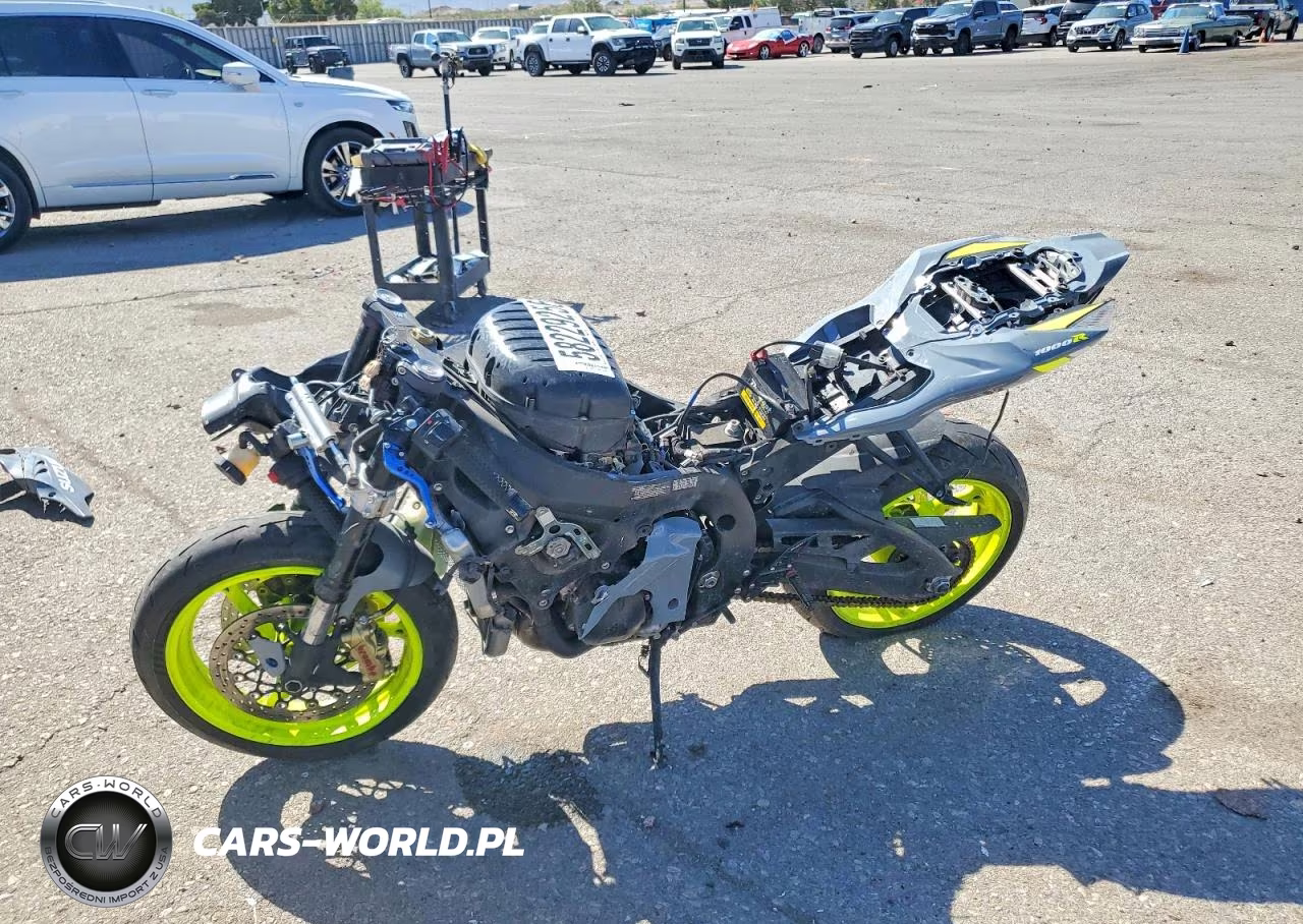 2015 Suzuki Gsx-R1000 VIN:JS1GT78A0F2100263 - 3