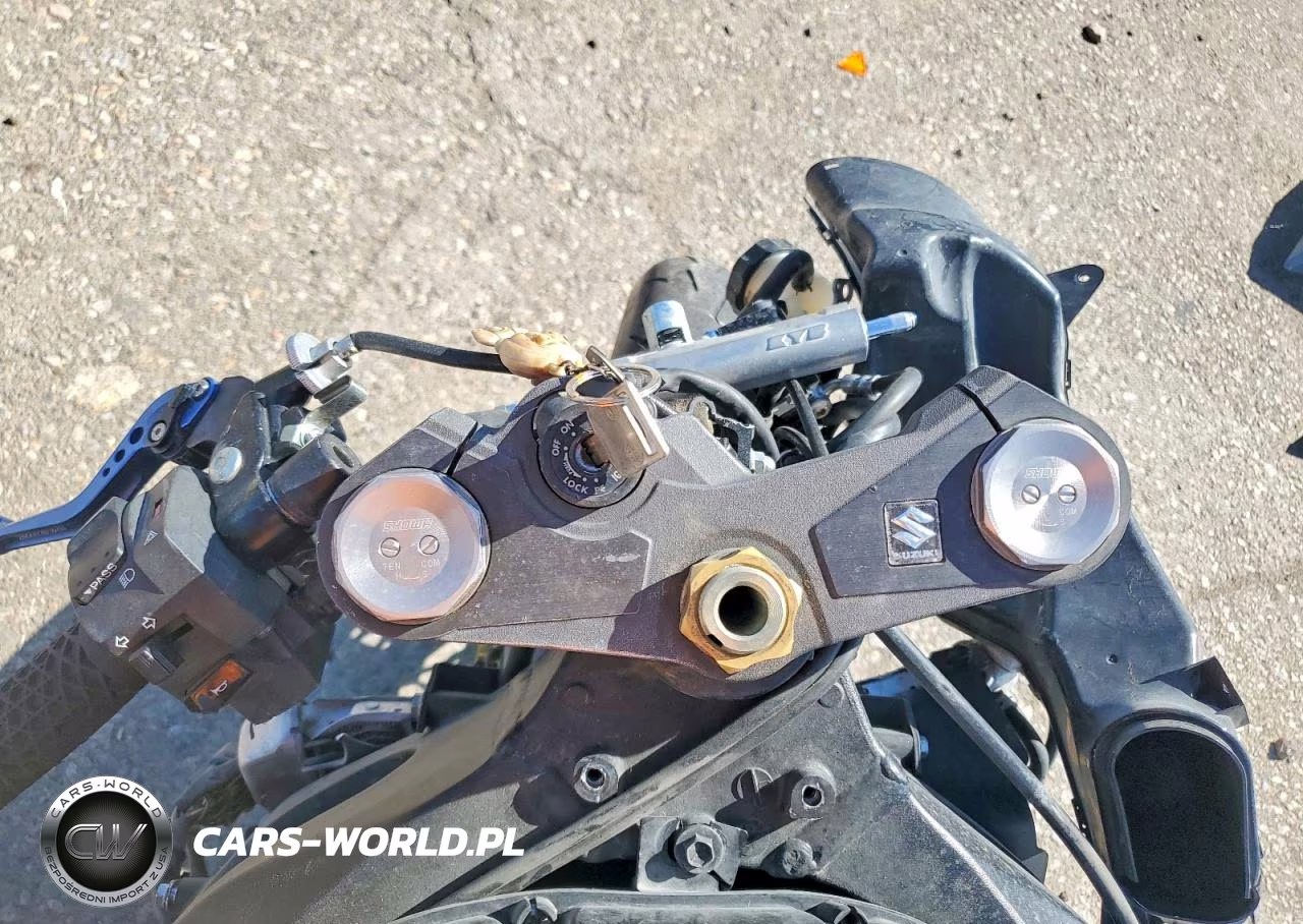 2015 Suzuki Gsx-R1000 VIN:JS1GT78A0F2100263 - 7