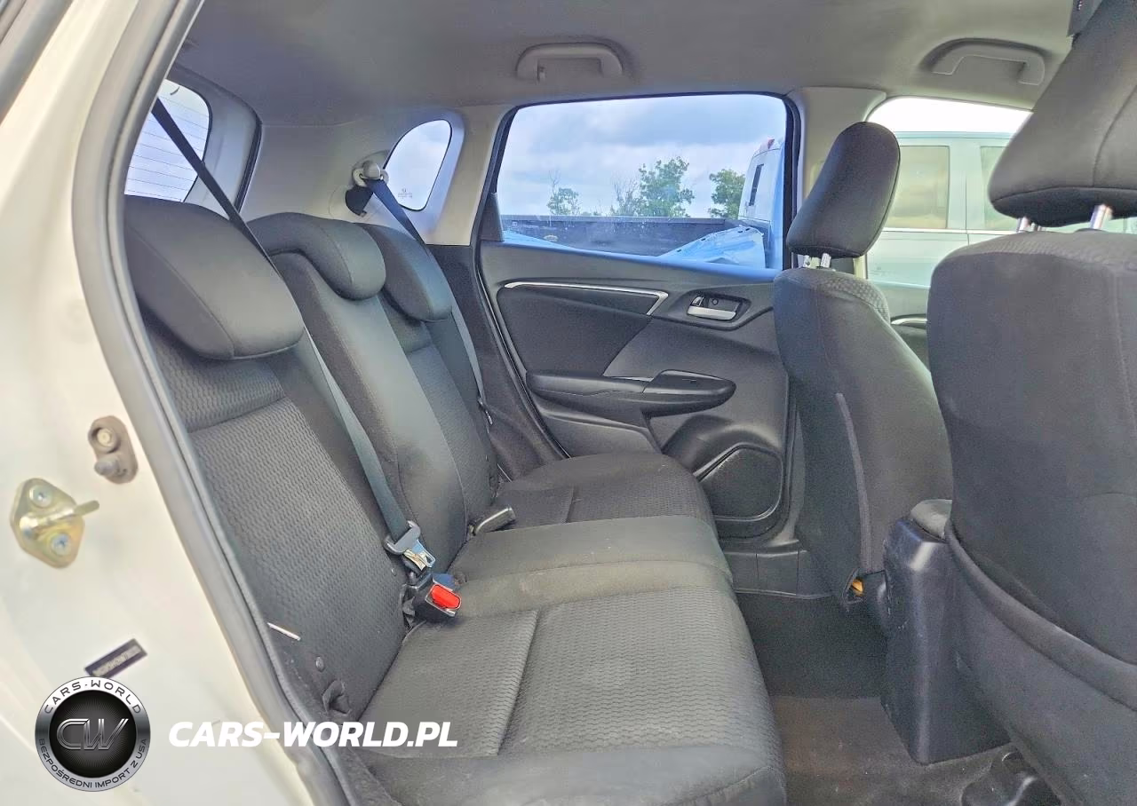2019 Honda Fit Lx VIN:3HGGK5H42KM738235 - 10