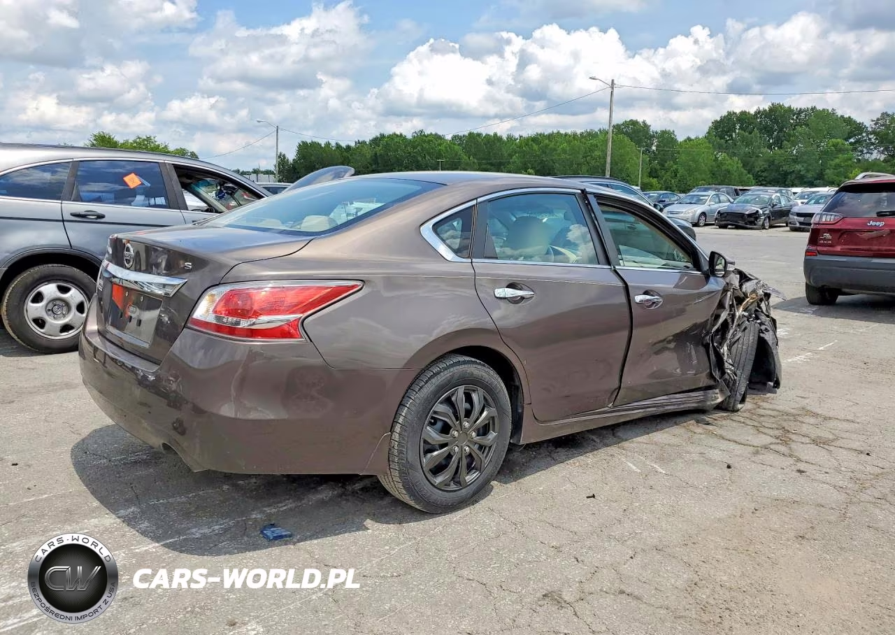 2015 Nissan Altima 2.5 S VIN:1N4AL3APXFC256023 - 3