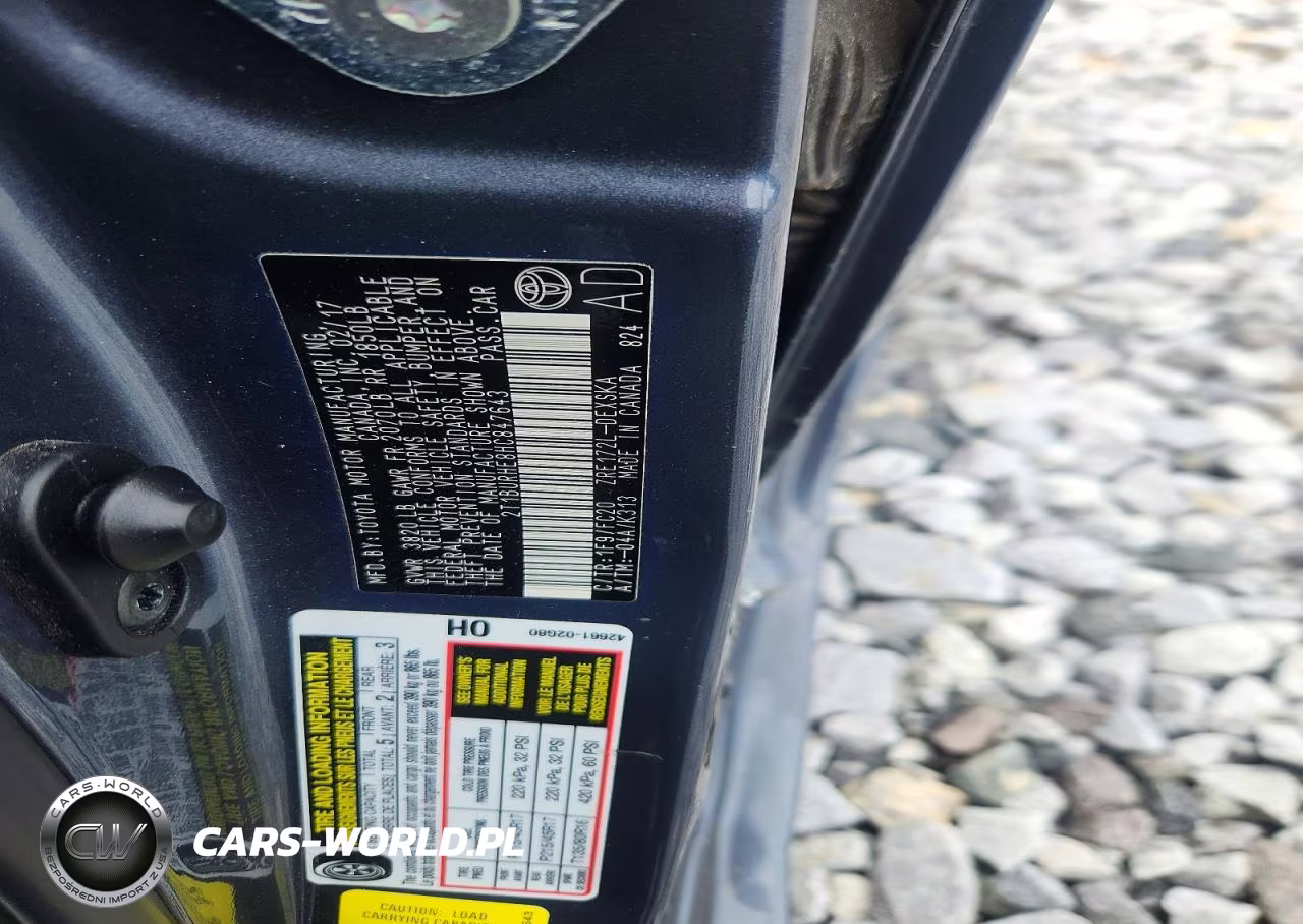 2017 Toyota Corolla Se VIN:2T1BURHE8HC847643 - 12