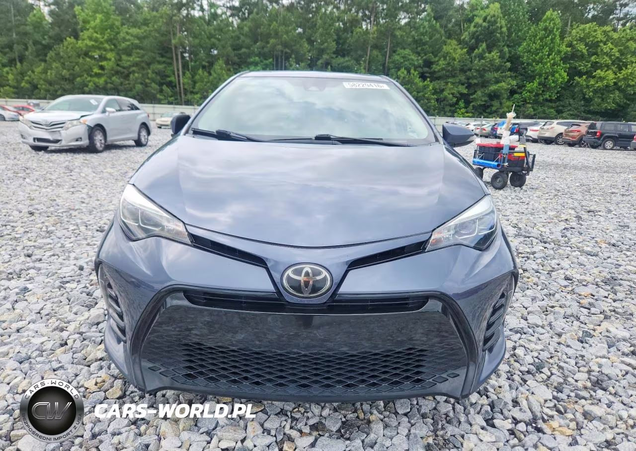 2017 Toyota Corolla Se VIN:2T1BURHE8HC847643 - 5