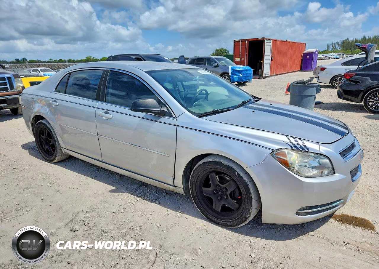 2011 Chevrolet Malibu Ls VIN:1G1ZA5E16BF366914 - 4