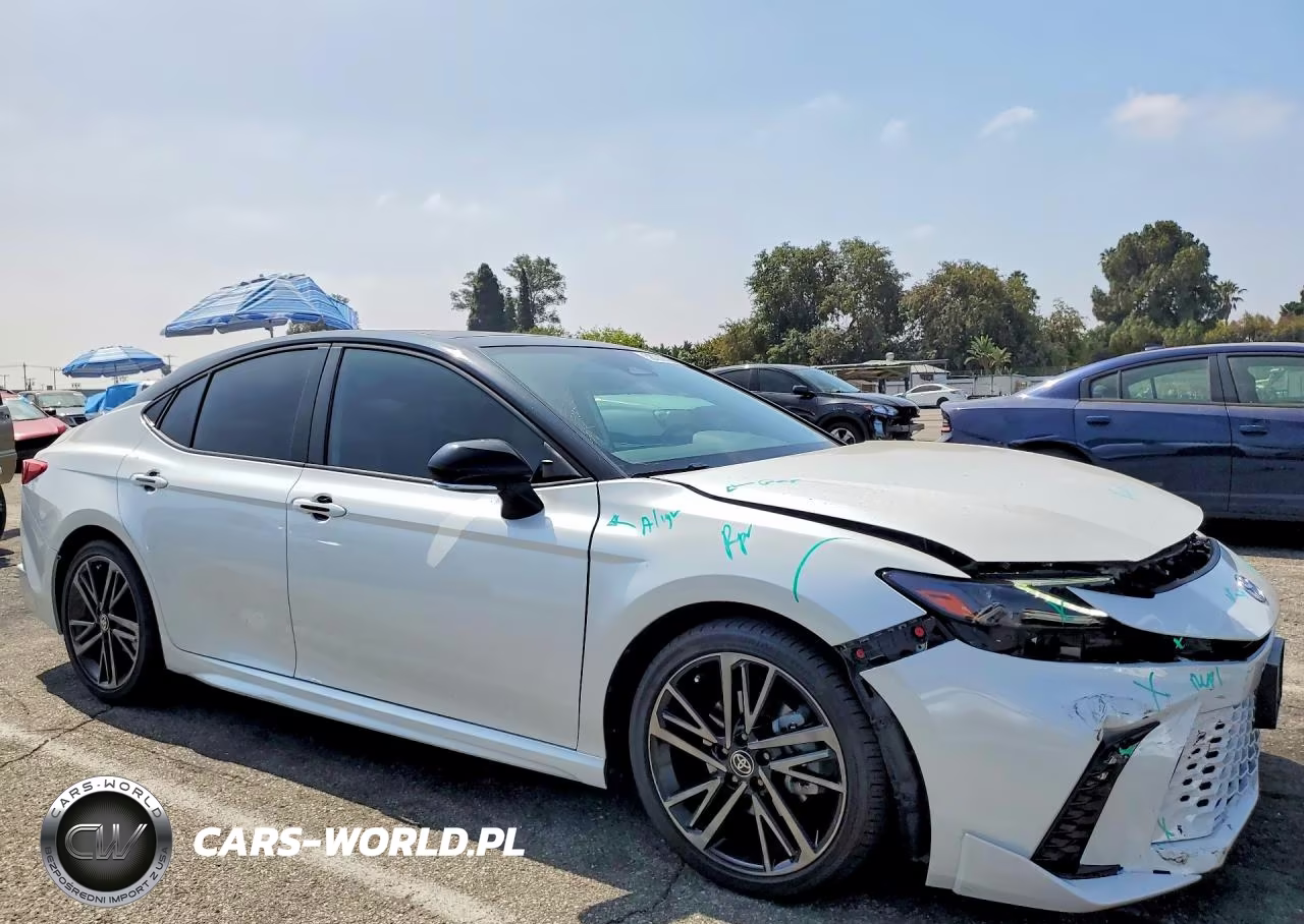 2025 Toyota Camry Xse VIN:4T1DAACK1SU036949 - 4
