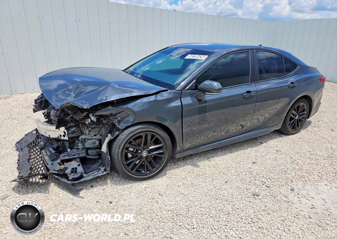 2025 Toyota Camry Se – zdjęcie 1 z 13