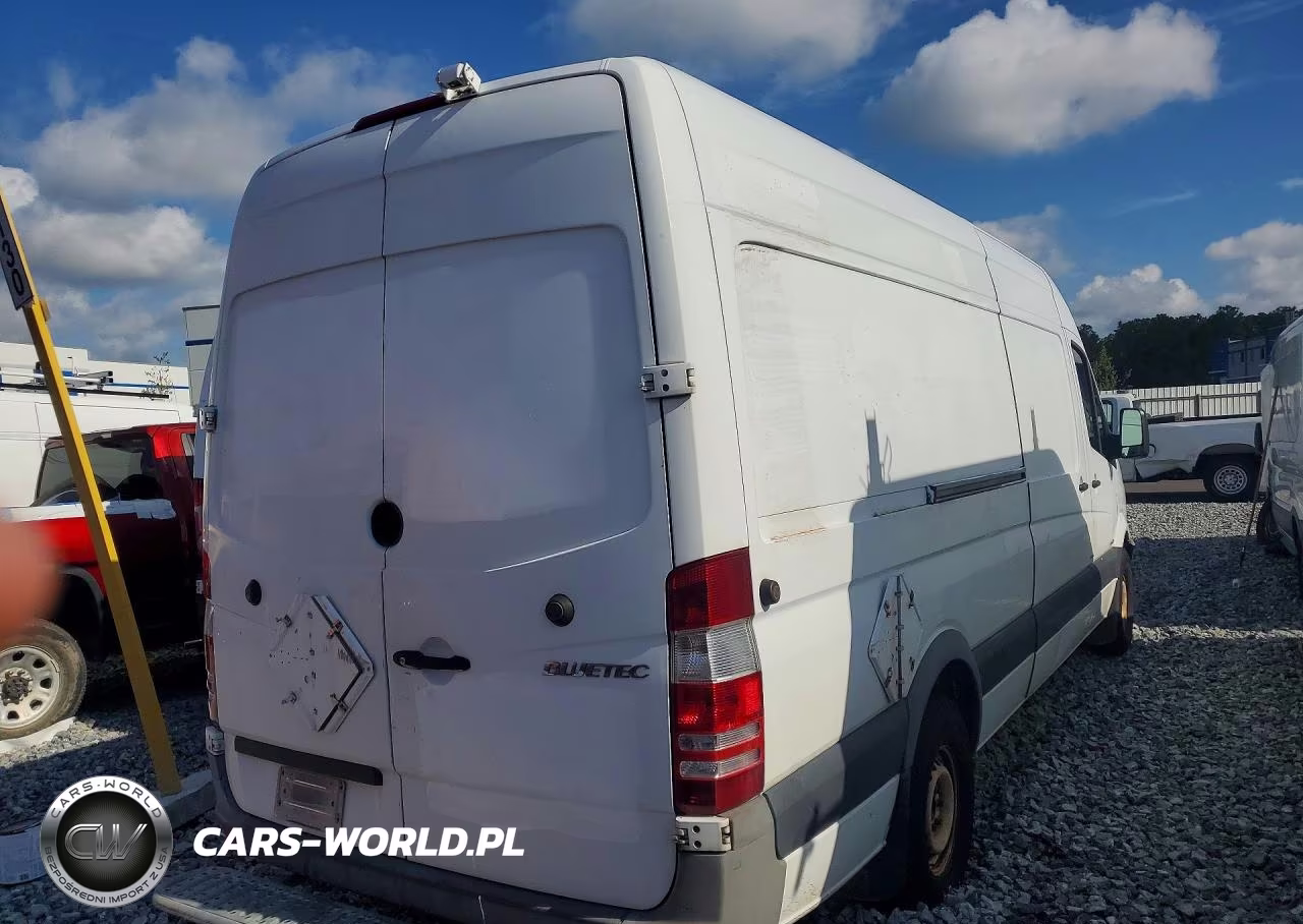 2012 Mercedes-Benz Sprinter 2500 VIN:WD3PE8CB8C5704671 - 3