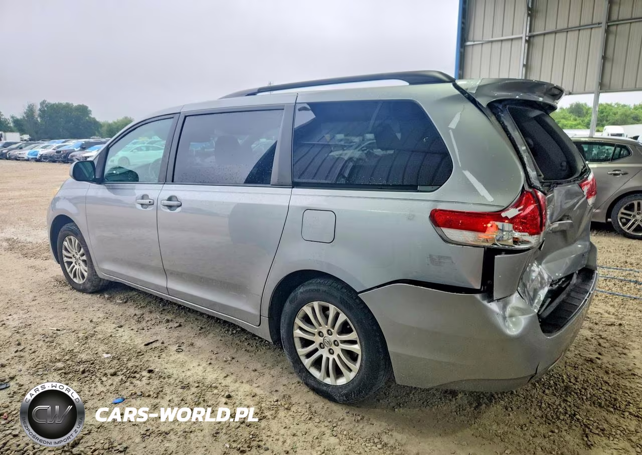 2011 Toyota Sienna VIN:5TDYK3DC5BS070855 - 2