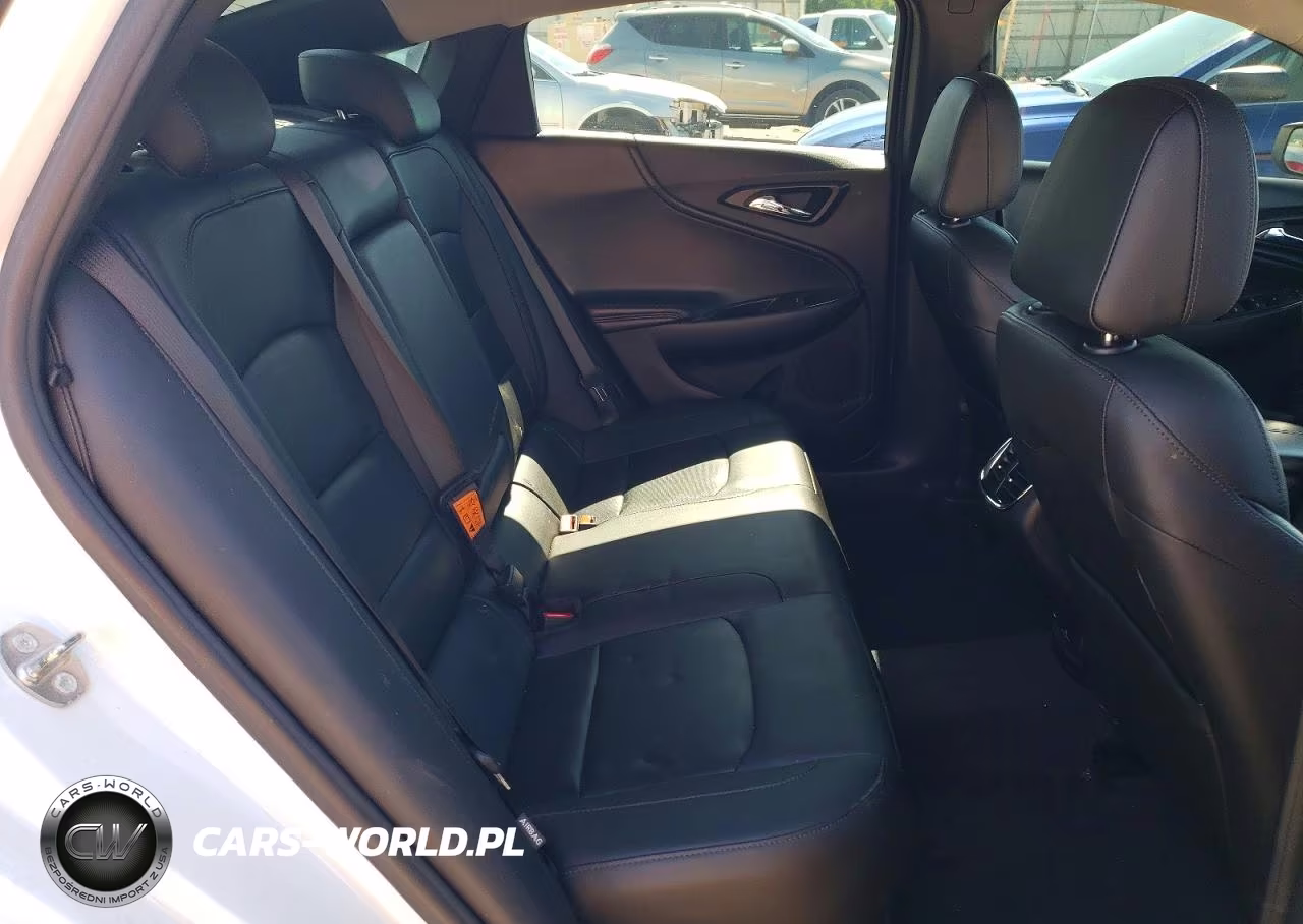 2017 Chevrolet Malibu Premier VIN:1G1ZH5SX8HF162581 - 10