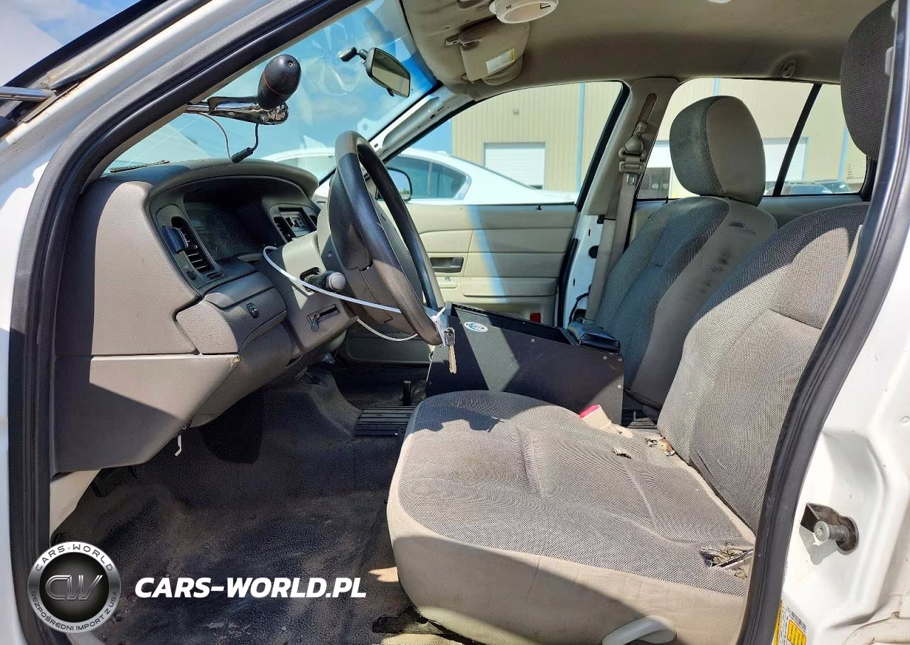2011 Ford Crown Victoria Police Interceptor VIN:2FABP7BV6BX121180 - 7