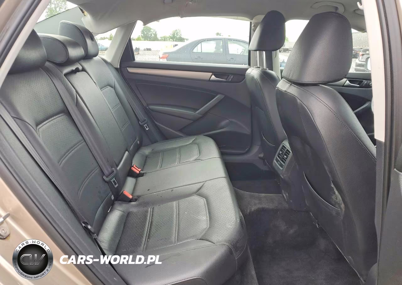 2015 Volkswagen Passat Se VIN:1VWBV7A3XFC053661 - 10