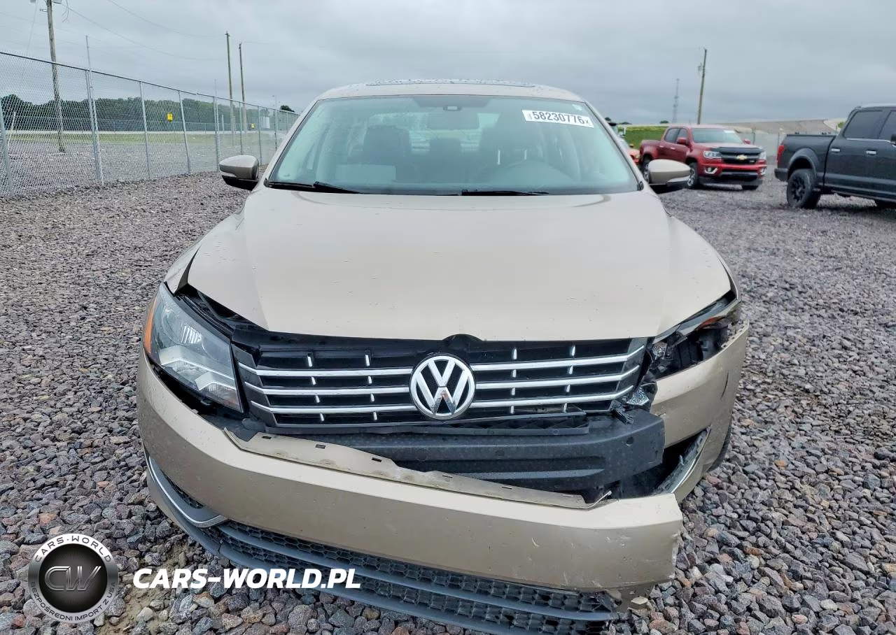 2015 Volkswagen Passat Se VIN:1VWBV7A3XFC053661 - 5