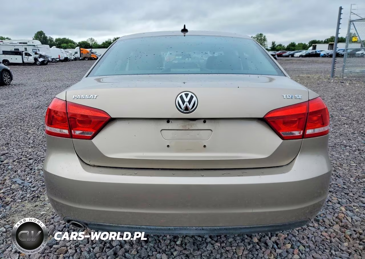 2015 Volkswagen Passat Se VIN:1VWBV7A3XFC053661 - 6